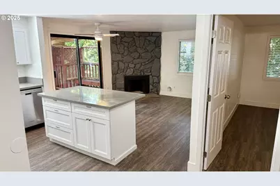 11658 SW Iron Horse Ln, Beaverton, OR 97008 - Photo 1