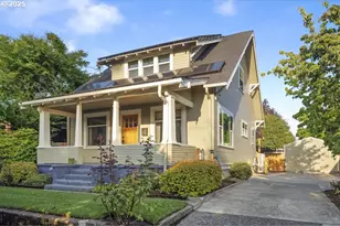 704 NE 68th Ave, Portland, OR 97213 - Photo 1