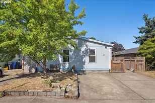 241 NW Wade St, Estacada, OR 97023 - Photo 1
