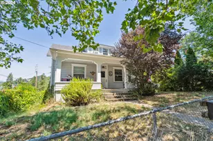 1224 SE Ct Ave, Roseburg, OR 97470 - Photo 1