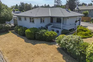3030 NE 32nd Dr, Lincoln City, OR 97367 - Photo 1