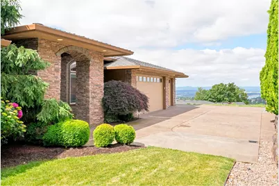 2926 NW 12th Ave, Camas, WA 98607 - Photo 1