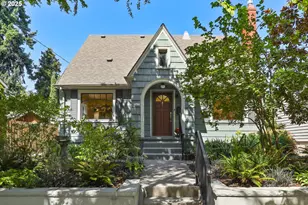 3415 NE Tillamook St, Portland, OR 97212 - Photo 1