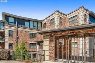 2454 NW Westover Rd, Portland, OR 97210 - Photo 1