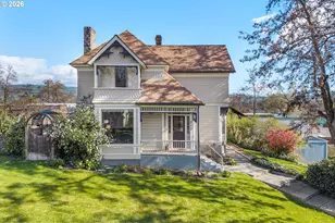 217 W 8th St, The Dalles, OR 97058 - Photo 1