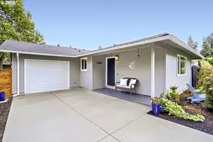 1140 NE 9th Pl, Canby, OR 97013 - Photo 1