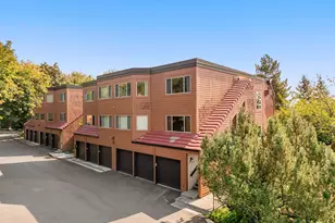 59 Oswego Summit, Lake Oswego, OR 97035 - Photo 1