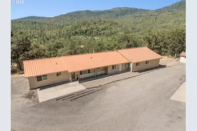 14980 Meadows Rd, White City, OR 97503 - Photo 1