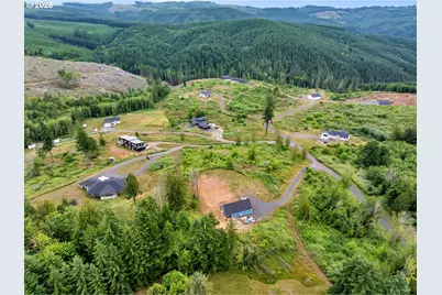 215 Stewart Dr, Kelso, WA 98626 - Photo 1