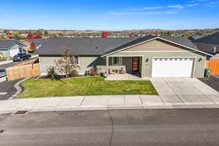 479 SE Leisek Way, Madras, OR 97741 - Photo 1