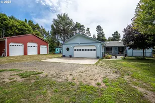 3877 SW Dahlia Ln, Waldport, OR 97394 - Photo 1