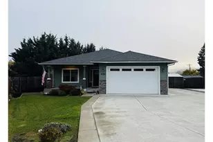 455 SE Woody Ct, Myrtle Creek, OR 97457 - Photo 1