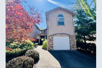 1463 Four Seasons Dr, Roseburg, OR 97470 - Photo 1