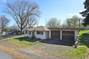 1214 Walnut St, The Dalles, OR 97058 - Photo 1