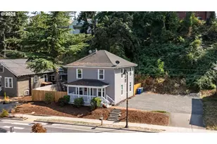 601 McClaine St, Silverton, OR 97381 - Photo 1