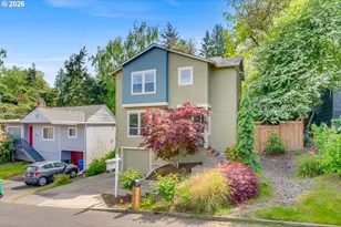 3014 SW Iowa St, Portland, OR 97239 - Photo 1