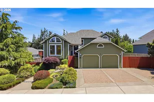 2707 Alder Ridge Dr, North Bend, OR 97459 - Photo 1