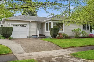 3040 N Hunt St, Portland, OR 97217 - Photo 1