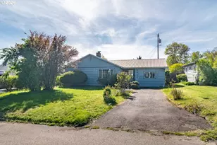 3064 NE Porter St, Roseburg, OR 97470 - Photo 1