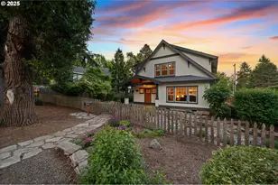 785 3rd St, Lake Oswego, OR 97034 - Photo 1