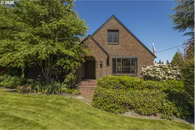 809 NE Jackson School Rd, Hillsboro, OR 97124 - Photo 1