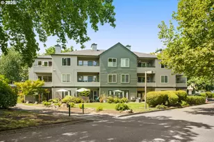 4980 S Landing Dr, Portland, OR 97239 - Photo 1