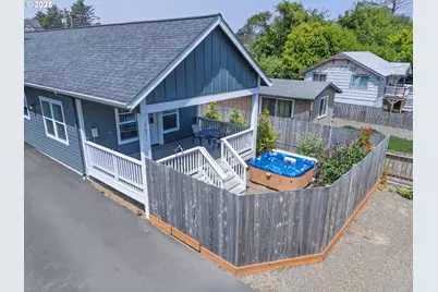 2631 NE Quay Ave, Lincoln City, OR 97367 - Photo 1