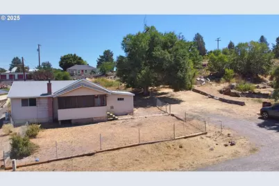 57679 Saint Charles Rd, Tygh Valley, OR 97063 - Photo 1