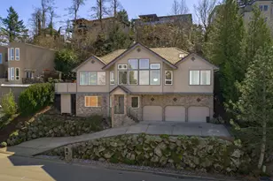 94 Garibaldi St, Lake Oswego, OR 97035 - Photo 1