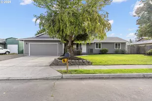 302 SE Paropa Ct, Gresham, OR 97080 - Photo 1