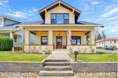 933 NE 3rd Ave, Camas, WA 98607 - Photo 1