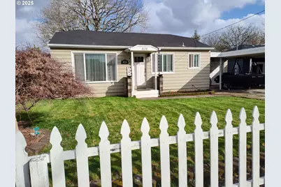 824 NE Macy St, McMinnville, OR 97128 - Photo 1