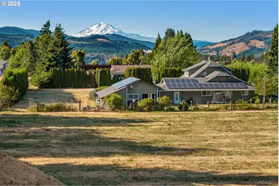 3852 Belmont Dr, Hood River, OR 97031 - Photo 1