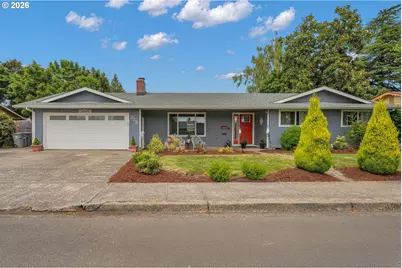 225 NW 19th St, McMinnville, OR 97128 - Photo 1