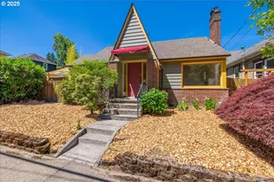 3315 SE 15th Ave, Portland, OR 97202 - Photo 1