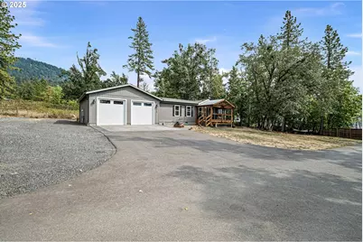 101 E 6th St, Lowell, OR 97452 - Photo 1