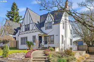 632 SE Peacock Ln, Portland, OR 97214 - Photo 1