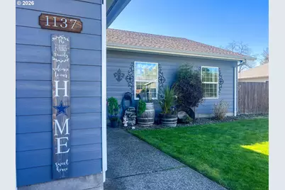1137 SE 2nd Ave, Mill City, OR 97360 - Photo 1