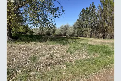 456 Vogel St, Umatilla, OR 97882 - Photo 1