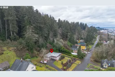 3715 Irving Ave, Astoria, OR 97103 - Photo 1