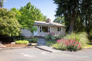 1379 Tucker Rd, Hood River, OR 97031 - Photo 1