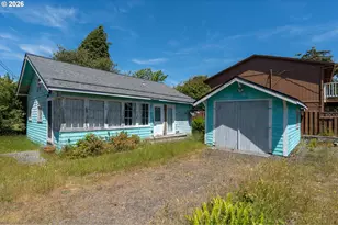1019 N Franklin St, Seaside, OR 97138 - Photo 1