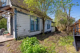 6636 N Richmond Ave, Portland, OR 97203 - Photo 1