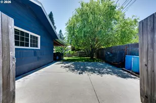 1868 SE Oak St, Hillsboro, OR 97123 - Photo 41