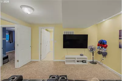 1868 SE Oak St, Hillsboro, OR 97123 - Photo 25