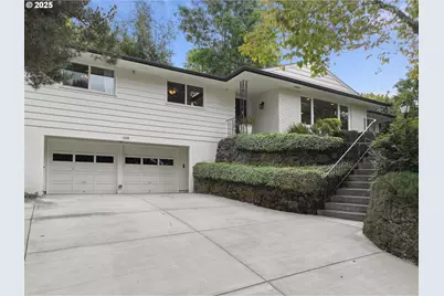 1930 SW Parkwood Dr, Portland, OR 97225 - Photo 1