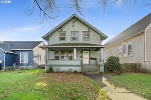 2205 5th St, Tillamook, OR 97141 - Photo 1