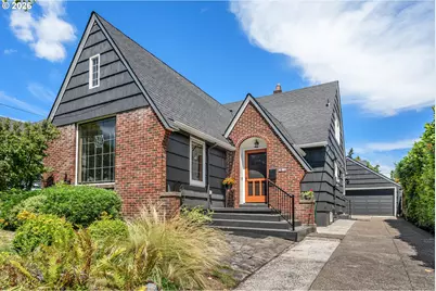 2839 NE Hancock St, Portland, OR 97212 - Photo 1