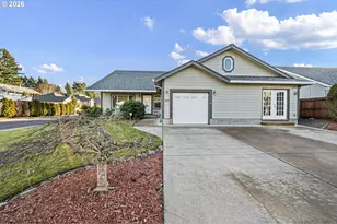1635 Fairview Pl, Cottage Grove, OR 97424 - Photo 1