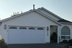 1723 NE 148th Pl, Portland, OR 97230 - Photo 1